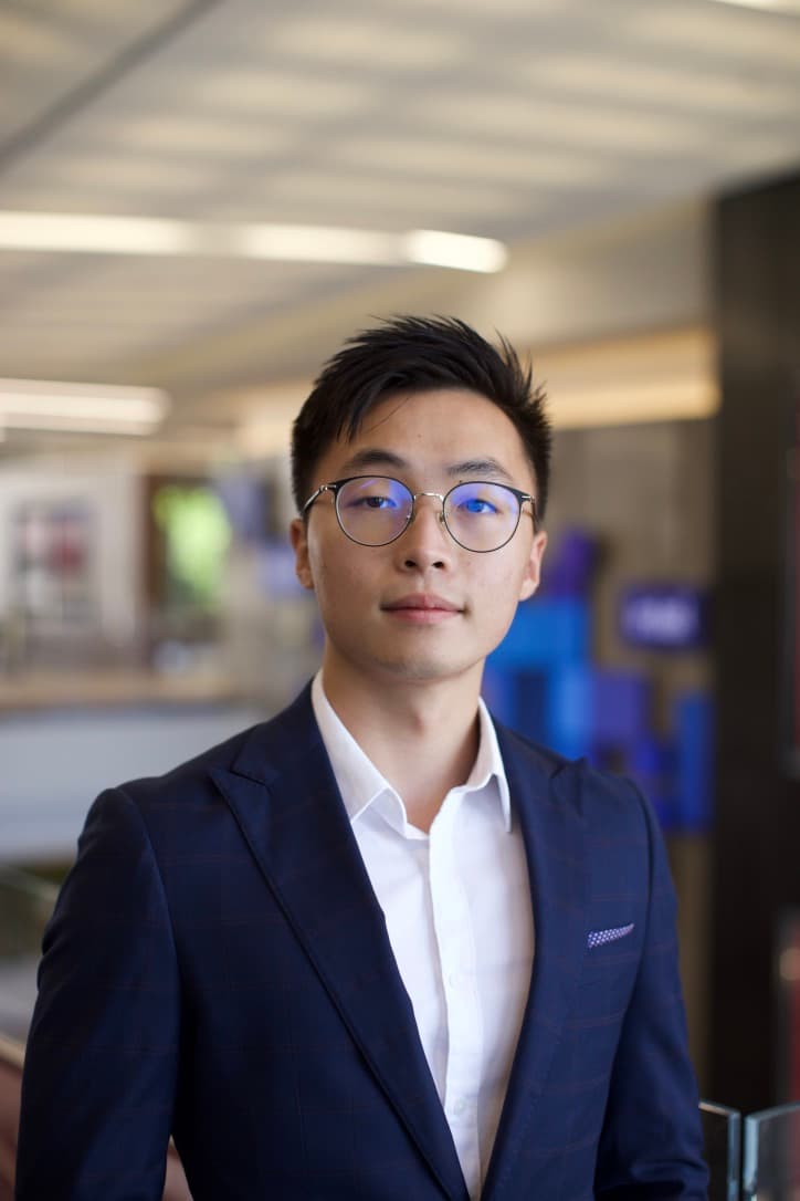 Dale Hsu headshot